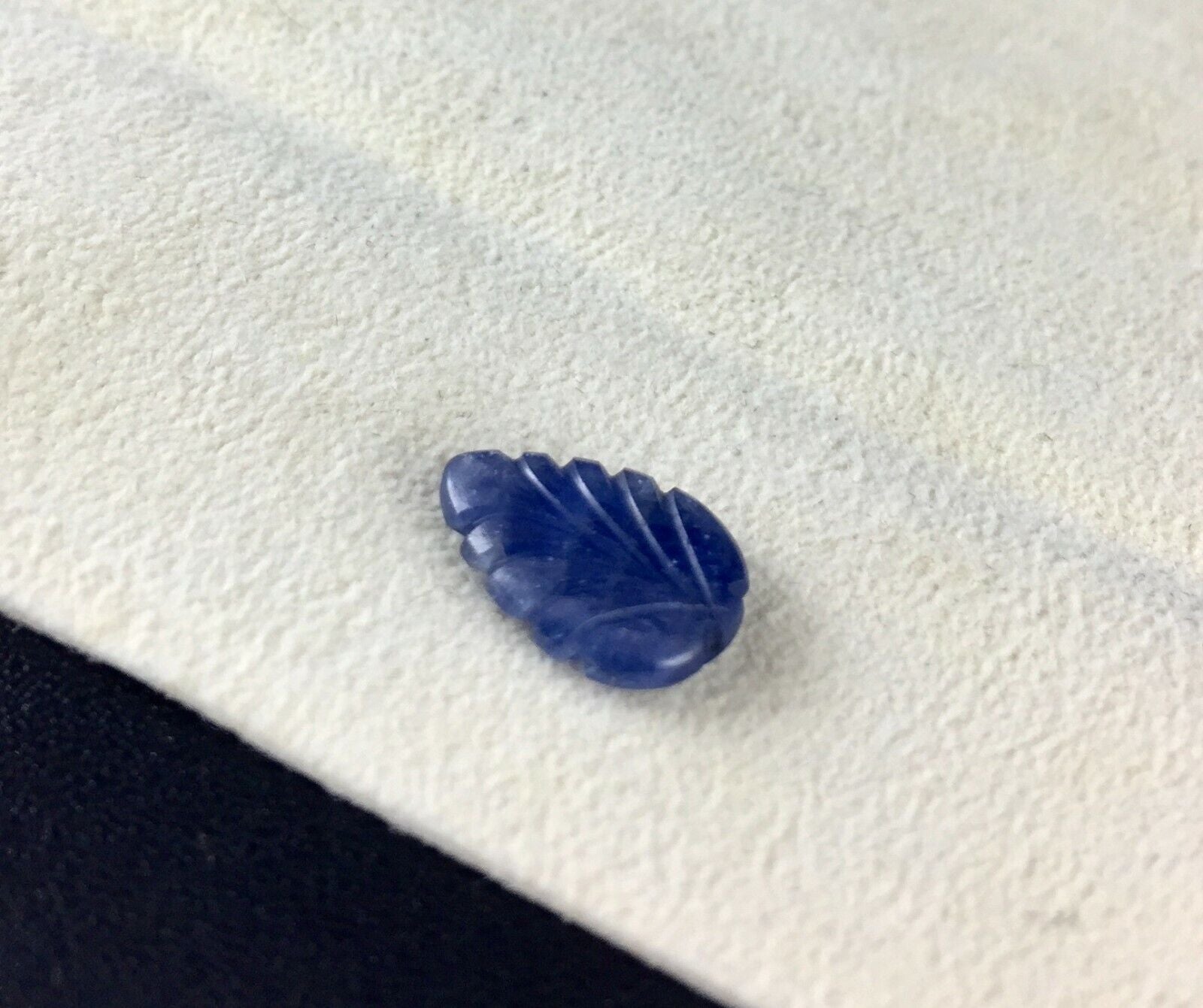 NATURAL BLUE SAPPHIRE CARVED LEAF 3.44 CTS UNHEATED BURMA GEMSTONE RING PENDANT