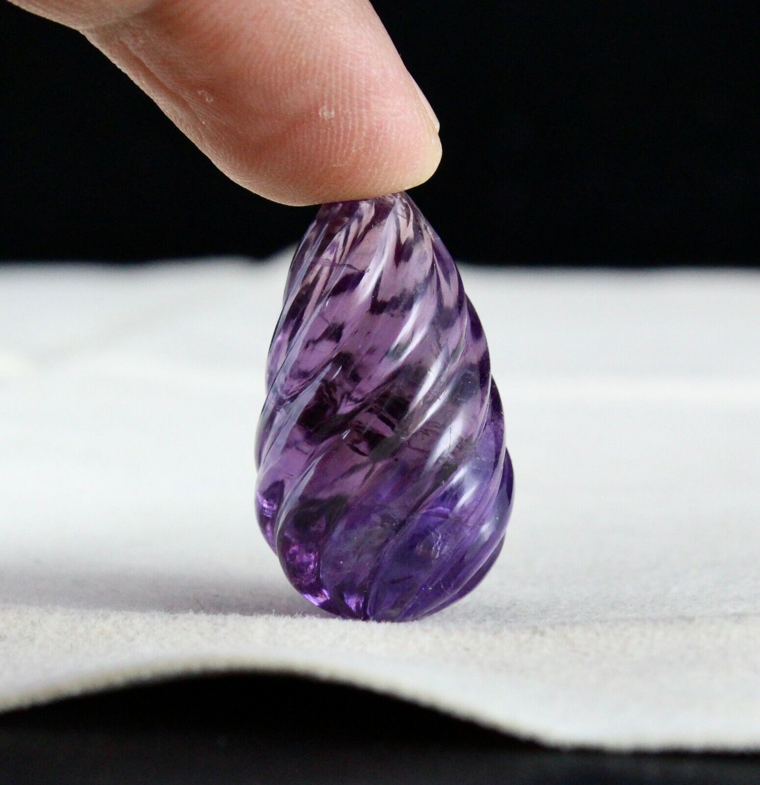 NATURAL AMETHYST CARVED 32 X 19 MM TEAR DROPS 67.75 CTS GEMSTONE HANGING PENDANT