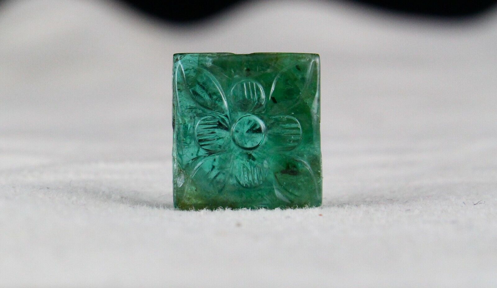 Natural Zambian Emerald Carved Square 10 Carats Gemstone Designing Pendant Ring