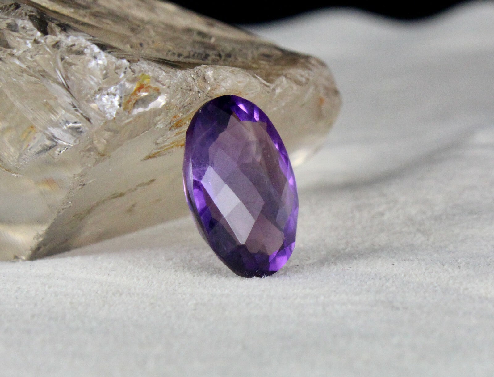 Amethyst Oval Cut 20x15mm 16.85ct Gemstone For Pendant Ring