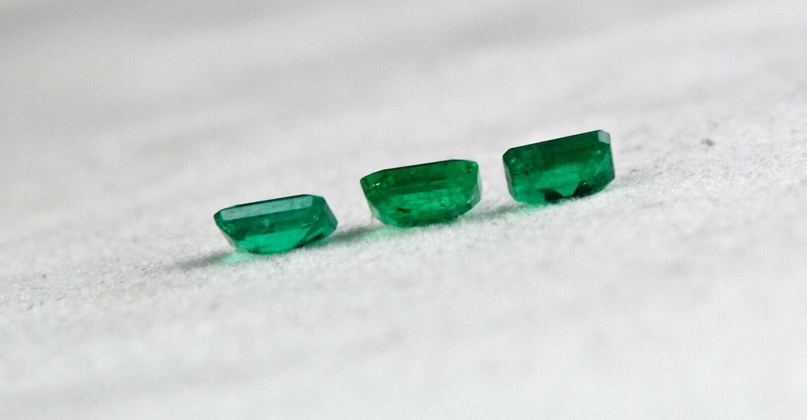 6X4 MM TOP NATURAL EMERALD OCTAGON CUT 3 PCS 1.64 CARATS PRECIOUS GEMSTONE RING