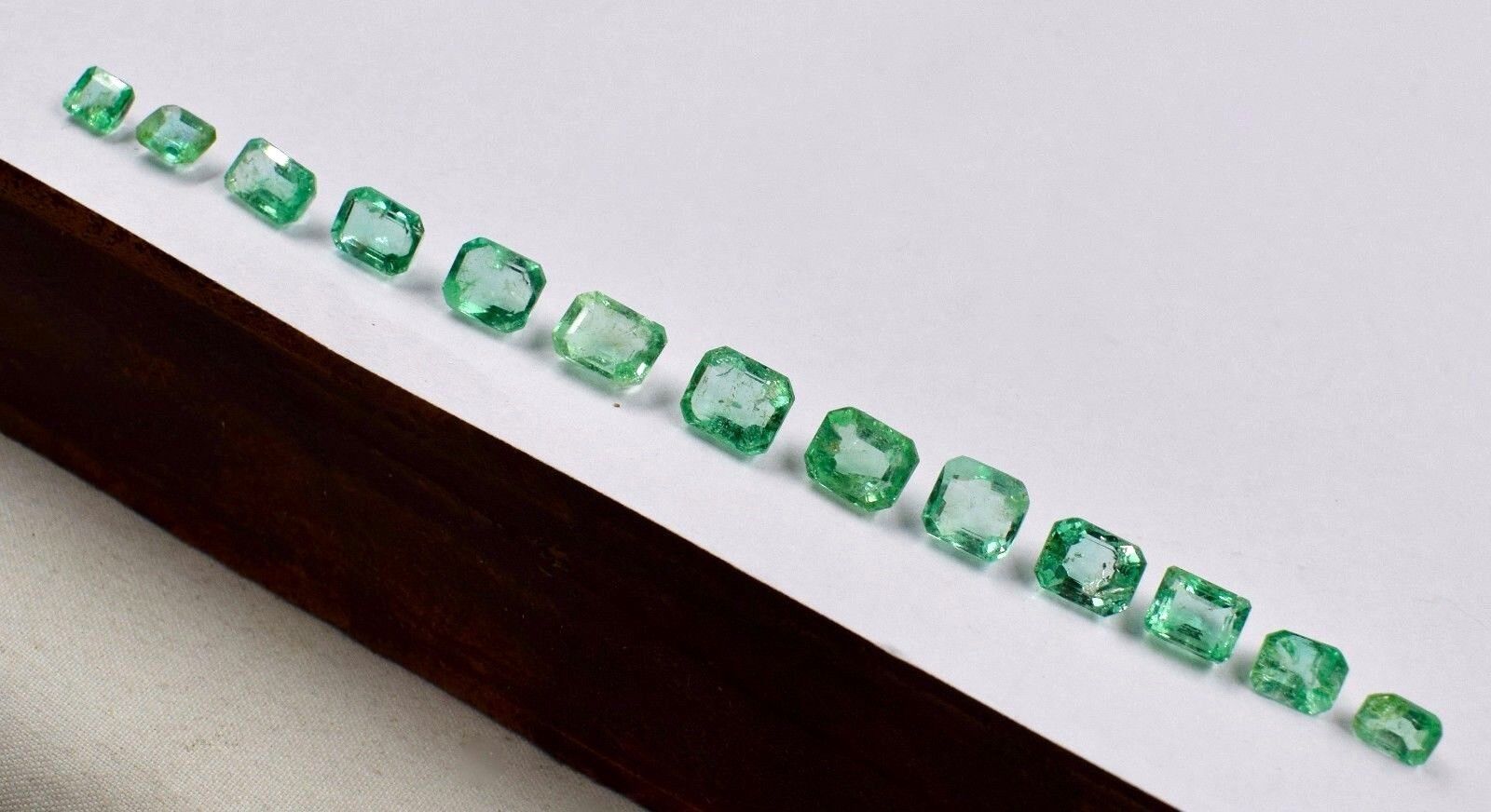 NATURAL COLOMBIAN EMERALD OCTAGON CUT 13 PCS 10 CTS GEMSTONE DESIGNING BRACELET