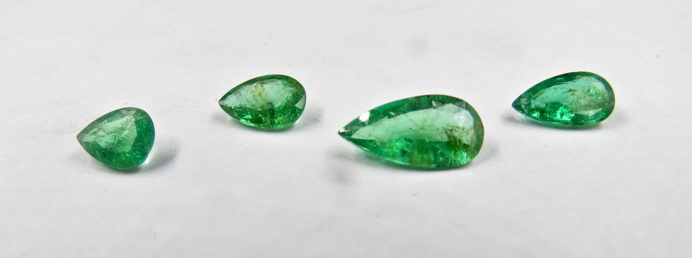 Natural Emerald Pear Cut 4 Pcs 4.37 Ct Gemstone For Ring Pendant Earring Set