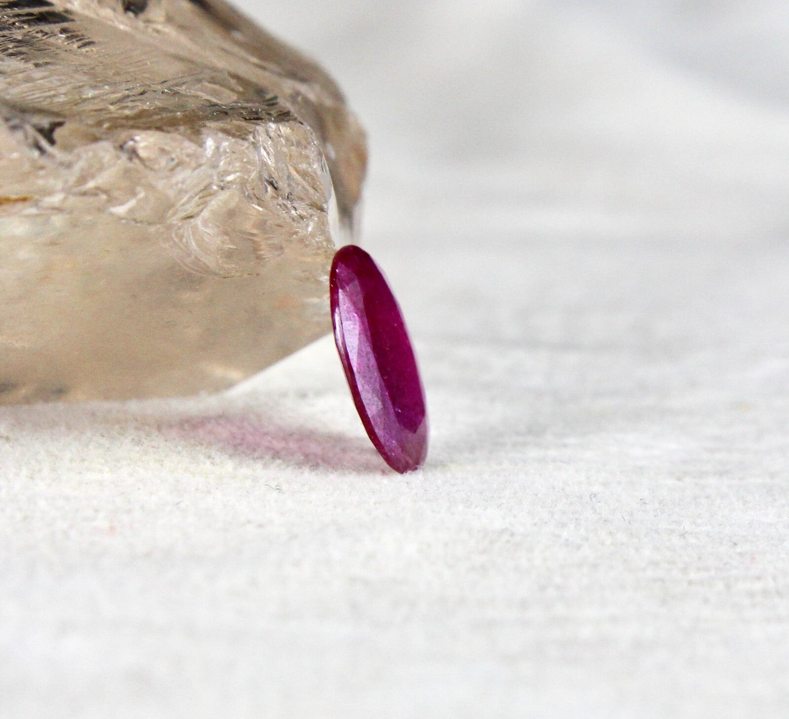 Certified Natural Ruby 3.57 Ct Oval Mozambique Noheat Stone For Ring Pendant