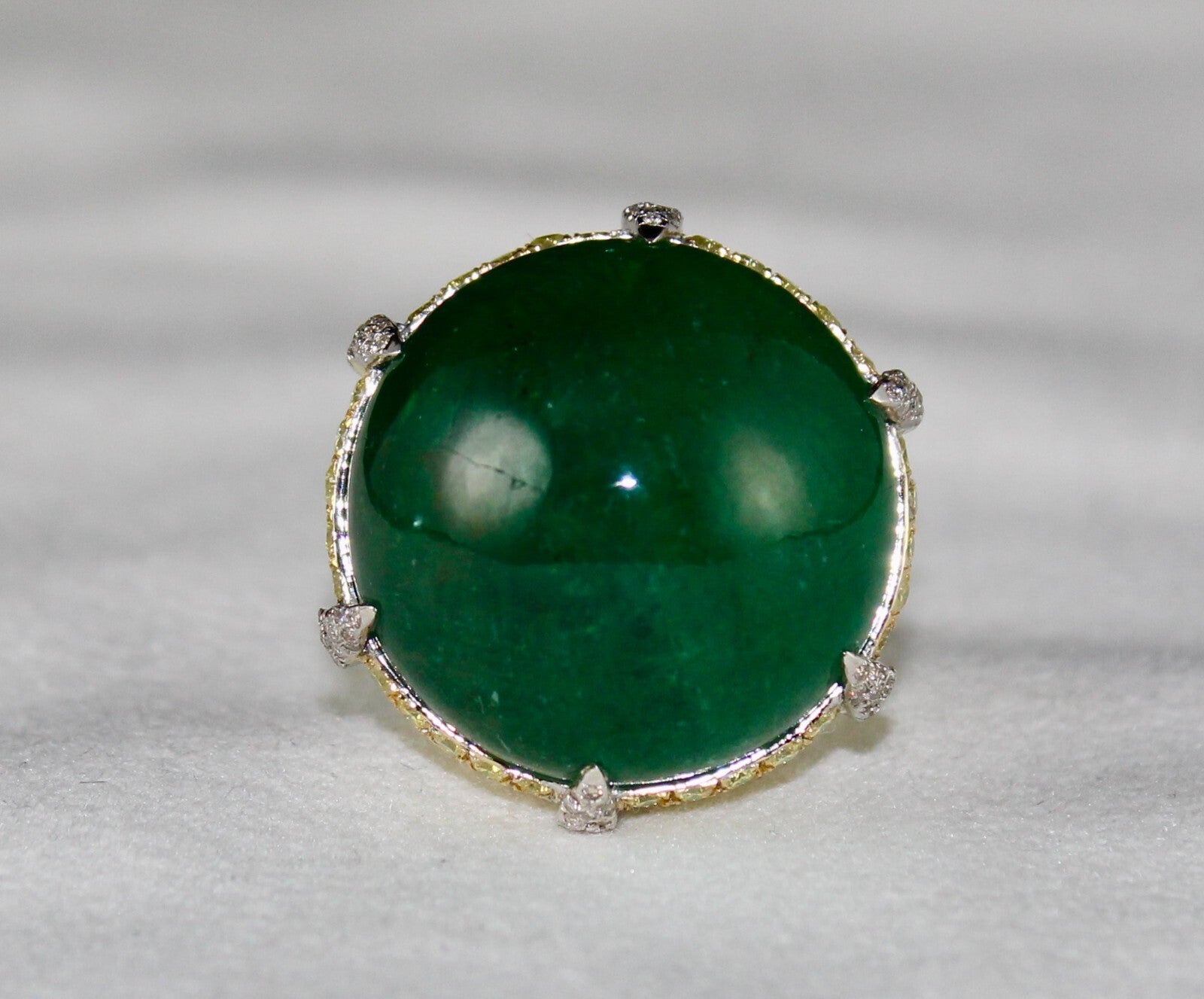 Certified Natural Zambian Emerald 10ct Cabochon Natural Diamond 18k Gold Ring