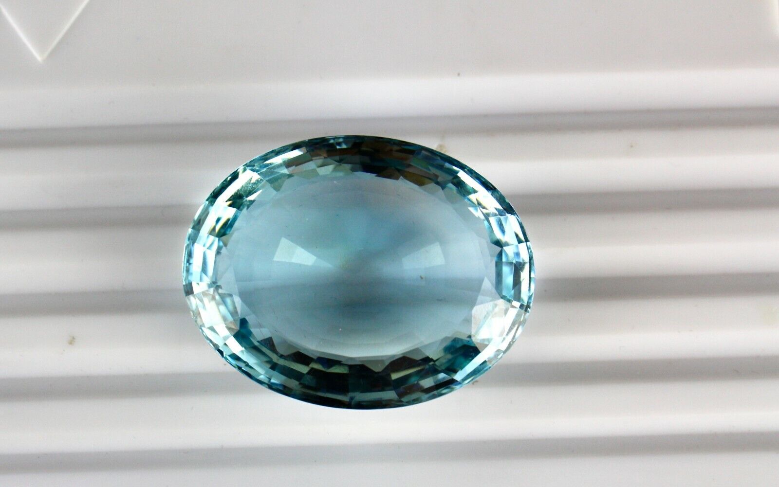 FLAWLESS 44X34 MM BLUE TOPAZ OVAL CUT 257 CARATS SEMI PRECIOUS GEMSTONE PENDANT