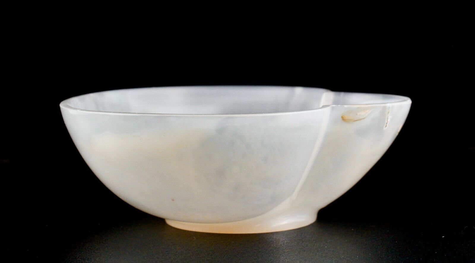 FINE CRAFTED NATURAL CHALCEDONY 1600 CARATS CARVED DESIGNER BOWL FOR HOME DECOR