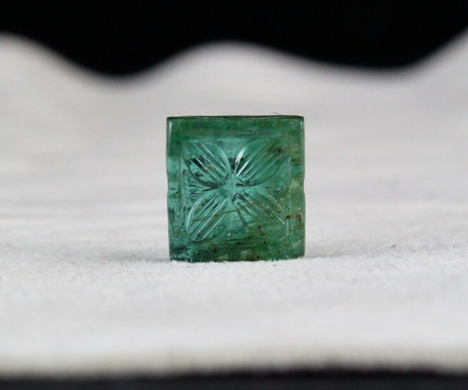 Natural Zambian Emerald Carved Square 10 Carats Gemstone Designing Pendant Ring