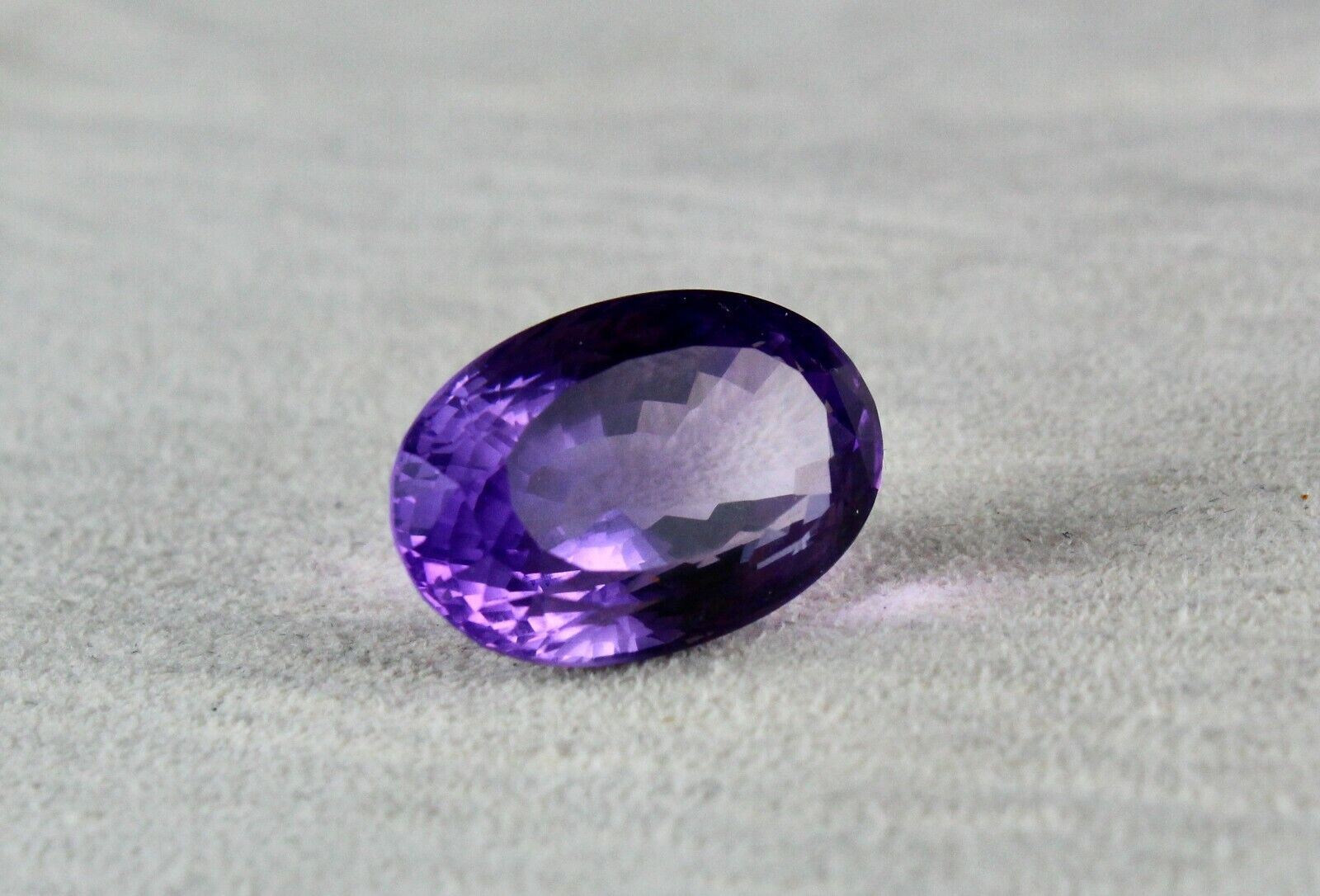 Natural Amethyst Oval Cut Gemstone 22x15 mm 25.48 Cts Designing Pendant Ring