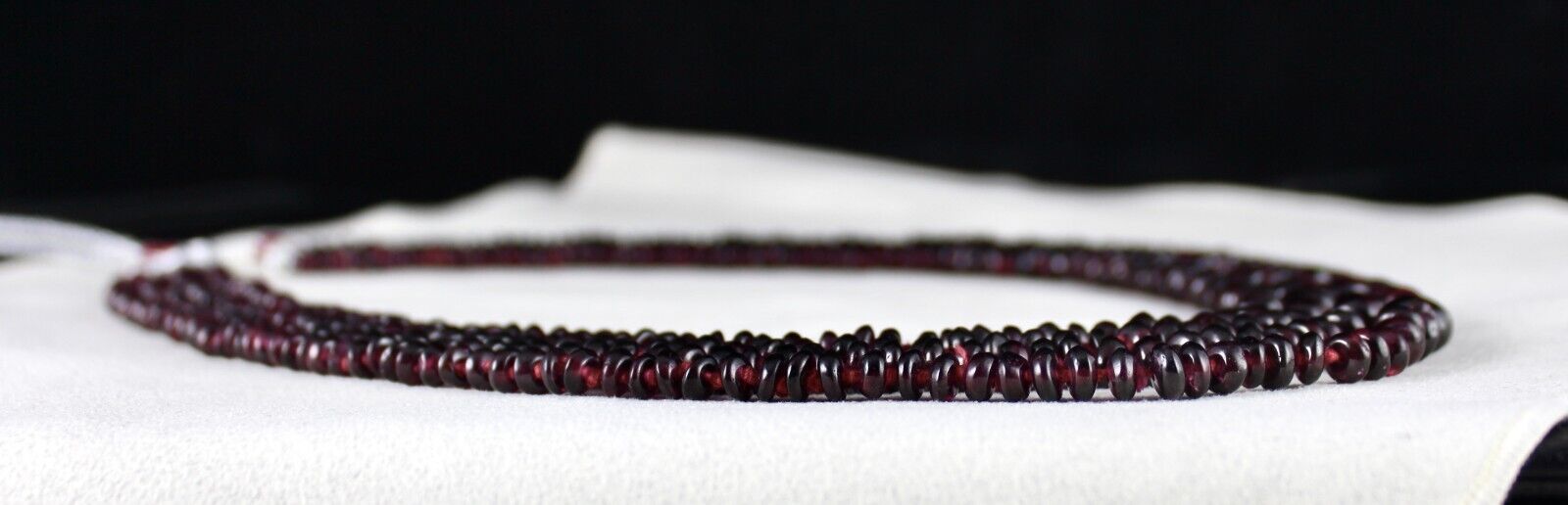 NATURAL GARNET BEADS BUTTON 4 LINE 575 CARATS SEMI PRECIOUS GEMSTONE NECKLACE