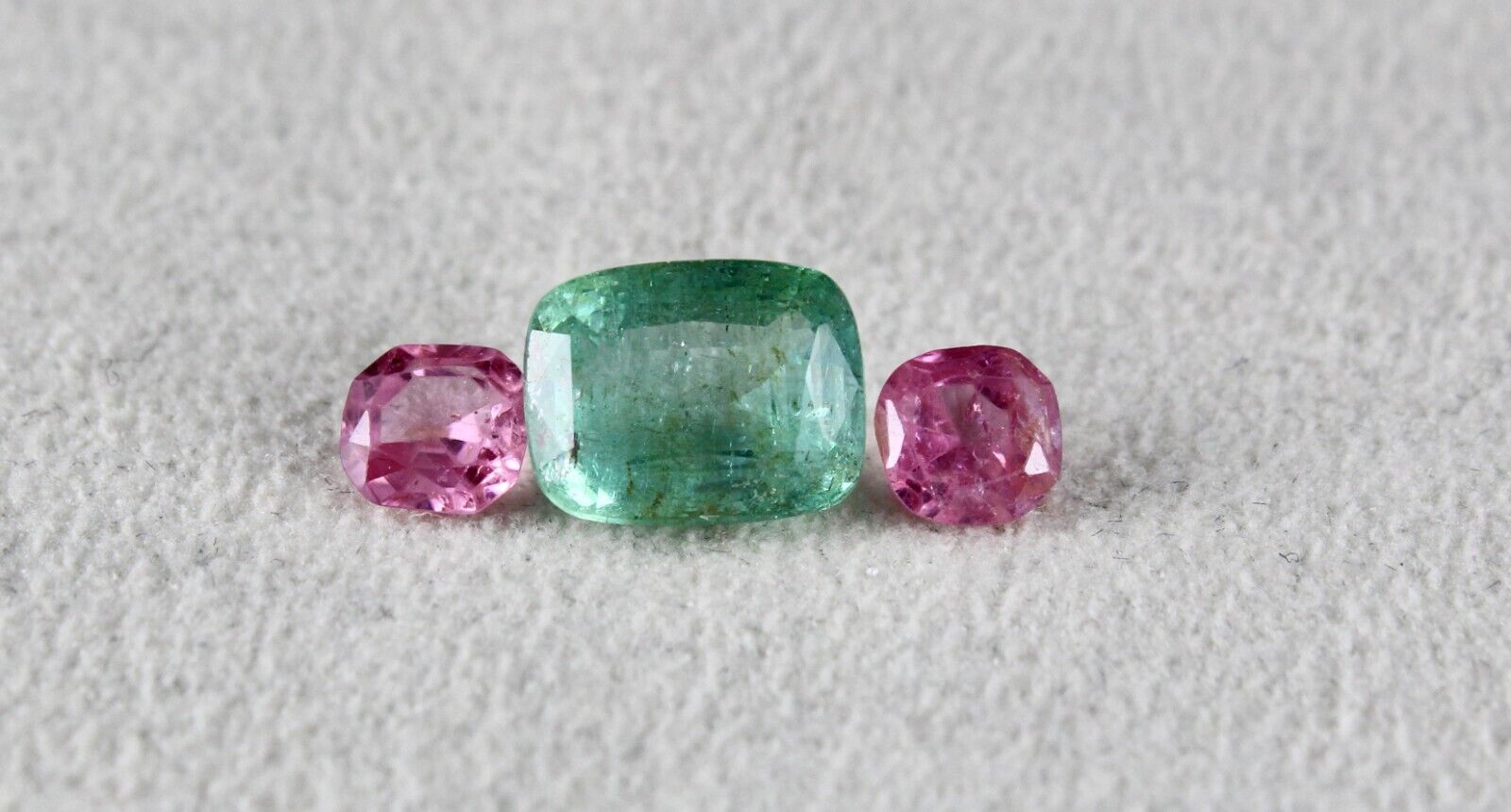 NATURAL OLD SPINEL EMERALD CUSHION CUT 3 PCS 4.40 CARATS GEMSTONE RING PENDANT