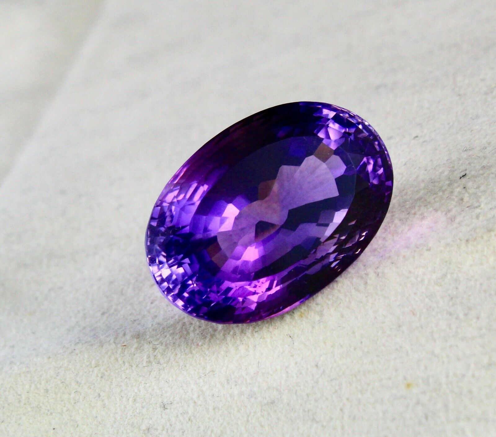 NATURAL PURPLE AMETHYST OVAL CUT 28X19 MM 58.15 CARATS GEMSTONE FOR PENDANT RING