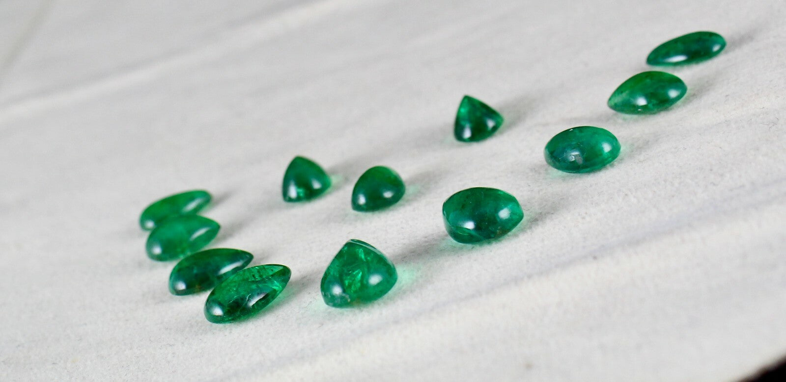 Certified Natural Emerald Pear Cabochon 31.36 Ct Loose Gemstone Jewelry Set