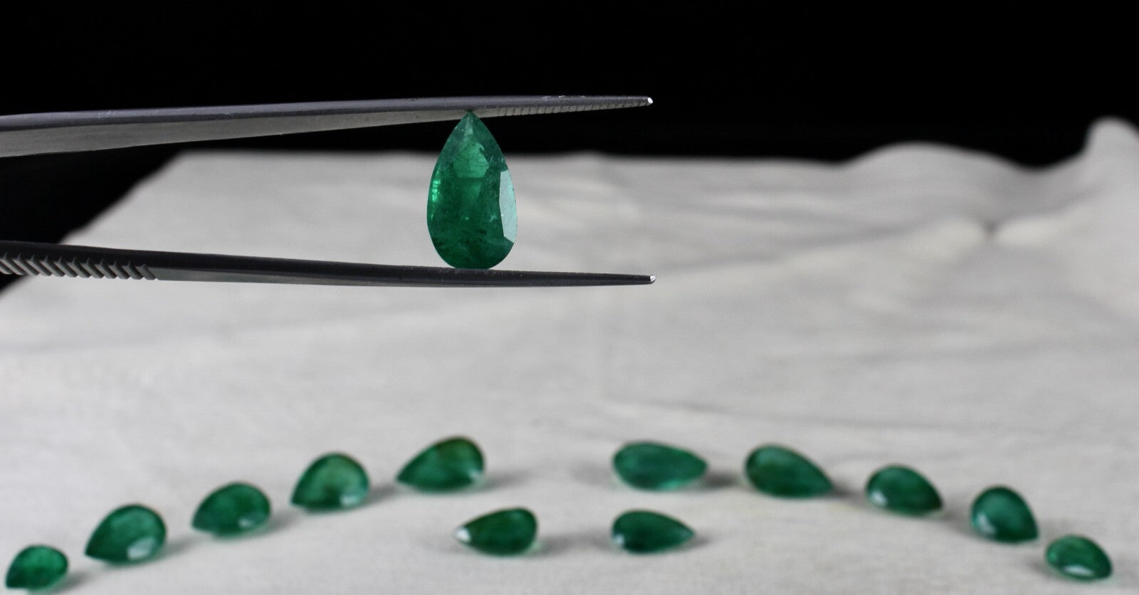 Certified Natural Zambia Emerald 43.50ct Pear Cut Gemstone Ring Earring Set