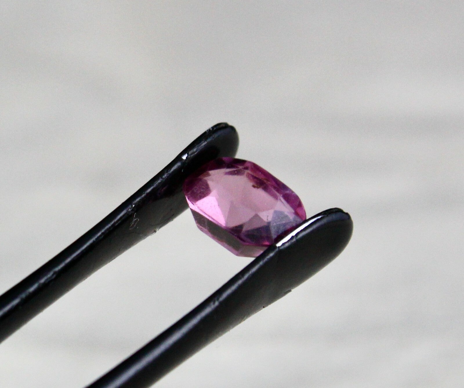 Antique Natural Spinel 1.99 Ct Old Cushion Laladi Gemstone For Pendant