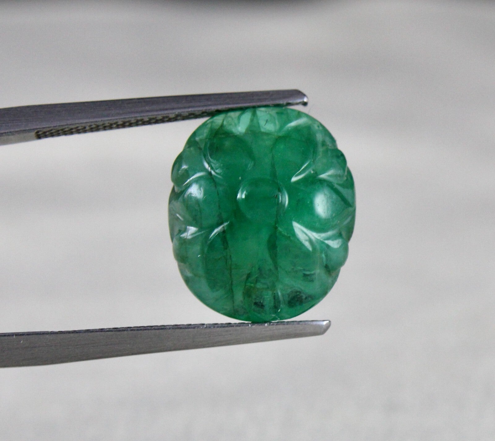 Natural Zambia Emerald 7.22 Ct Oval Carved Cabochon Gem For Ring Pendant