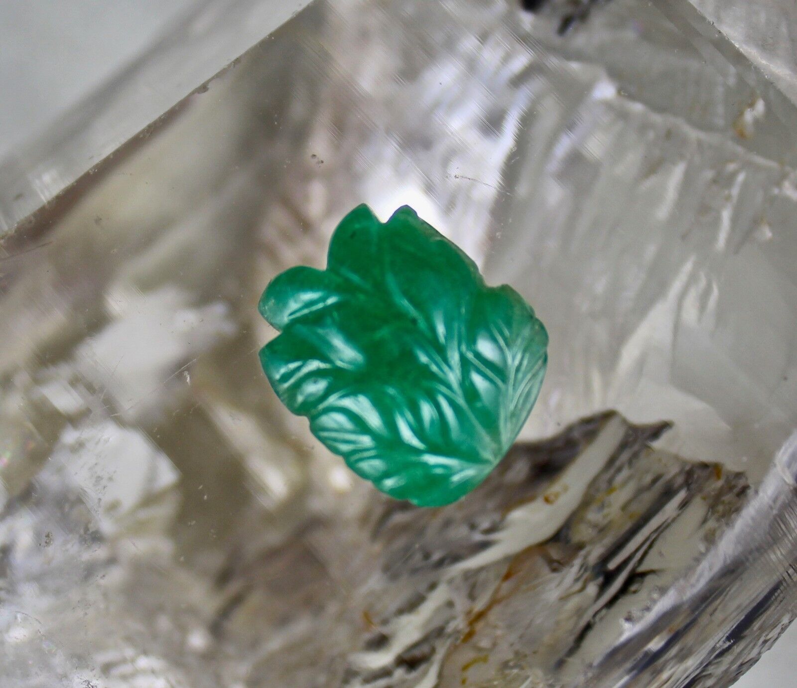 NATURAL ZAMBIAN EMERALD CARVED LEAF 16.64 CARATS GEMSTONE FOR RING OR PENDANT