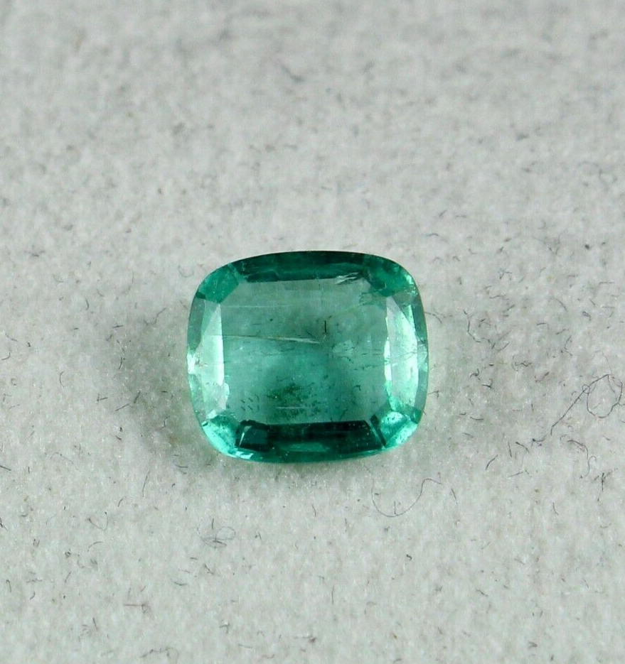 Natural Emerald Cushion Cut 7X7mm 1.13 Ct Loose Gemstone Designing Ring Pendant