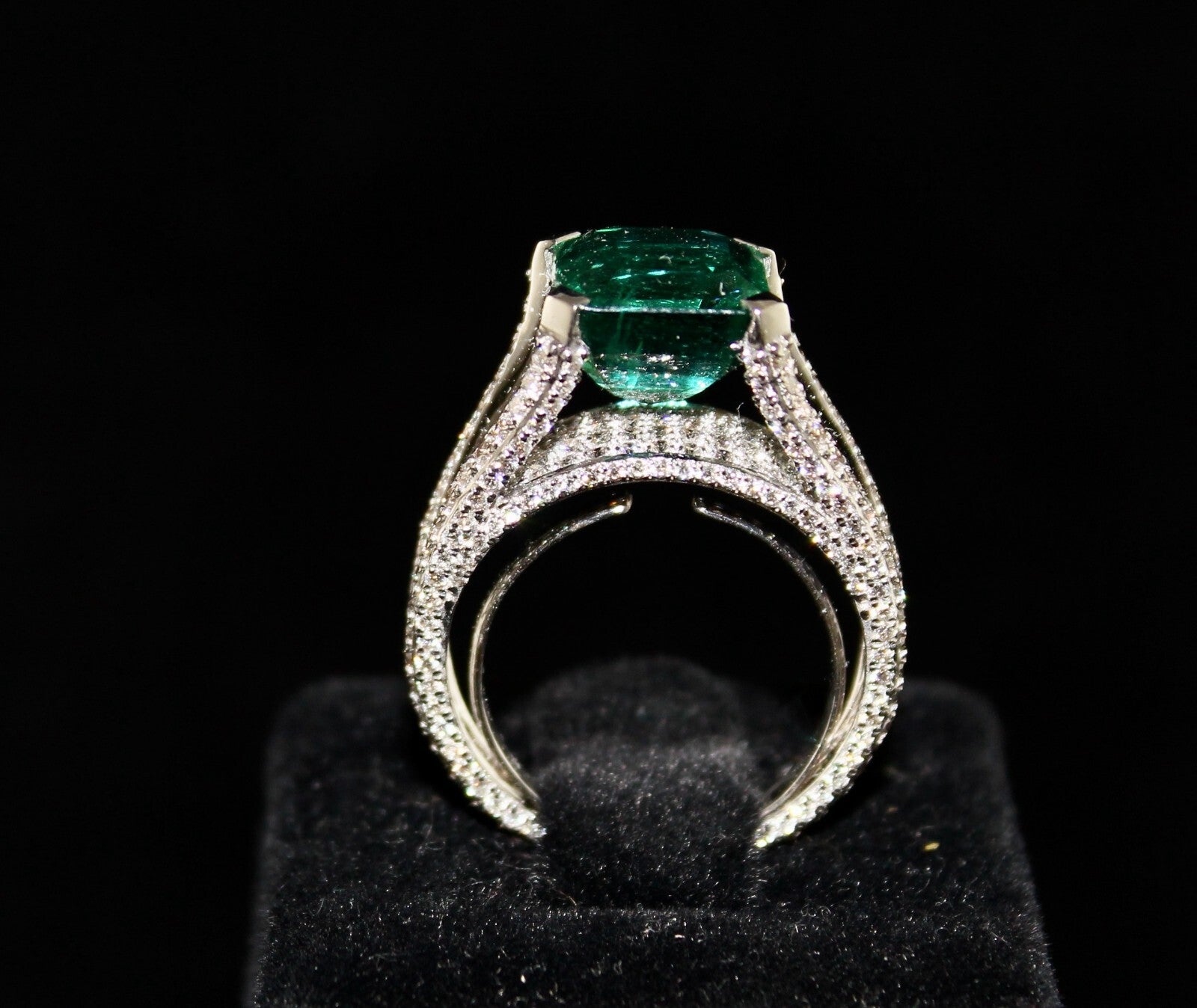Certified Natural Emerald 4.95ct Square 18k Gold Natural Diamond Ring For Women