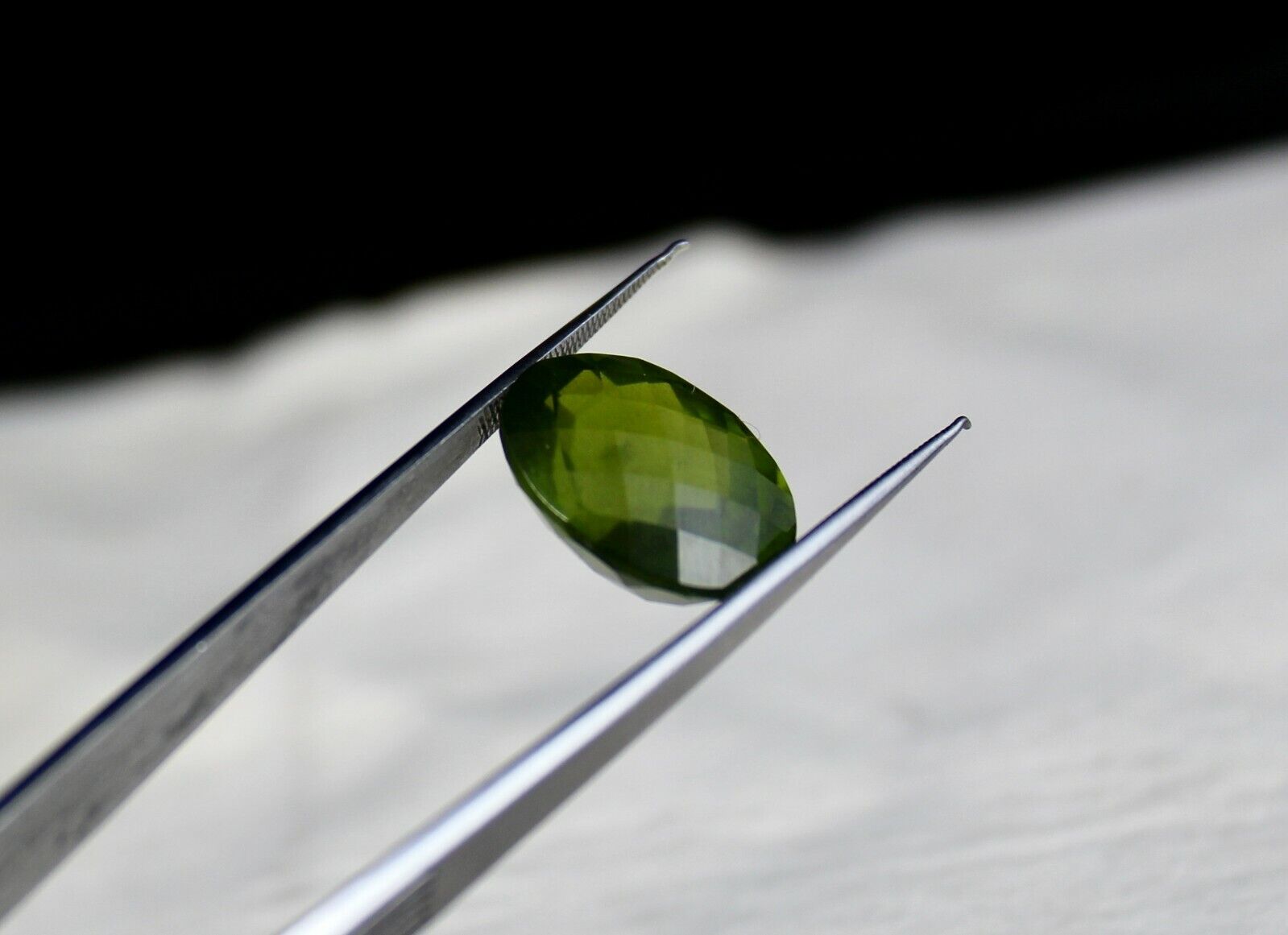 NATURAL GREEN VESUVIANITE IDOCRASE OVAL CUT 160.68 CT STONE FOR RING PENDANT SET