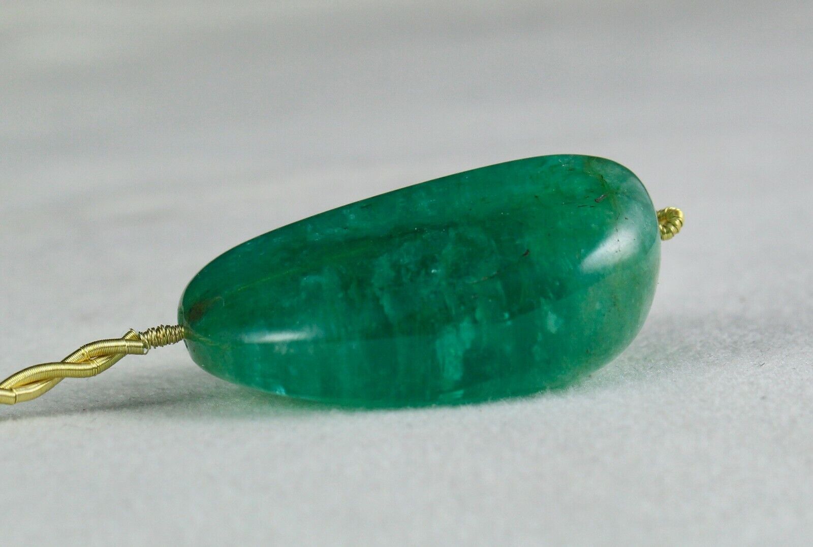 GTL CERTIFIED 33 MM NATURAL EMERALD BEAD DRILLED CABOCHON NUGGET 90 CTS PENDANT