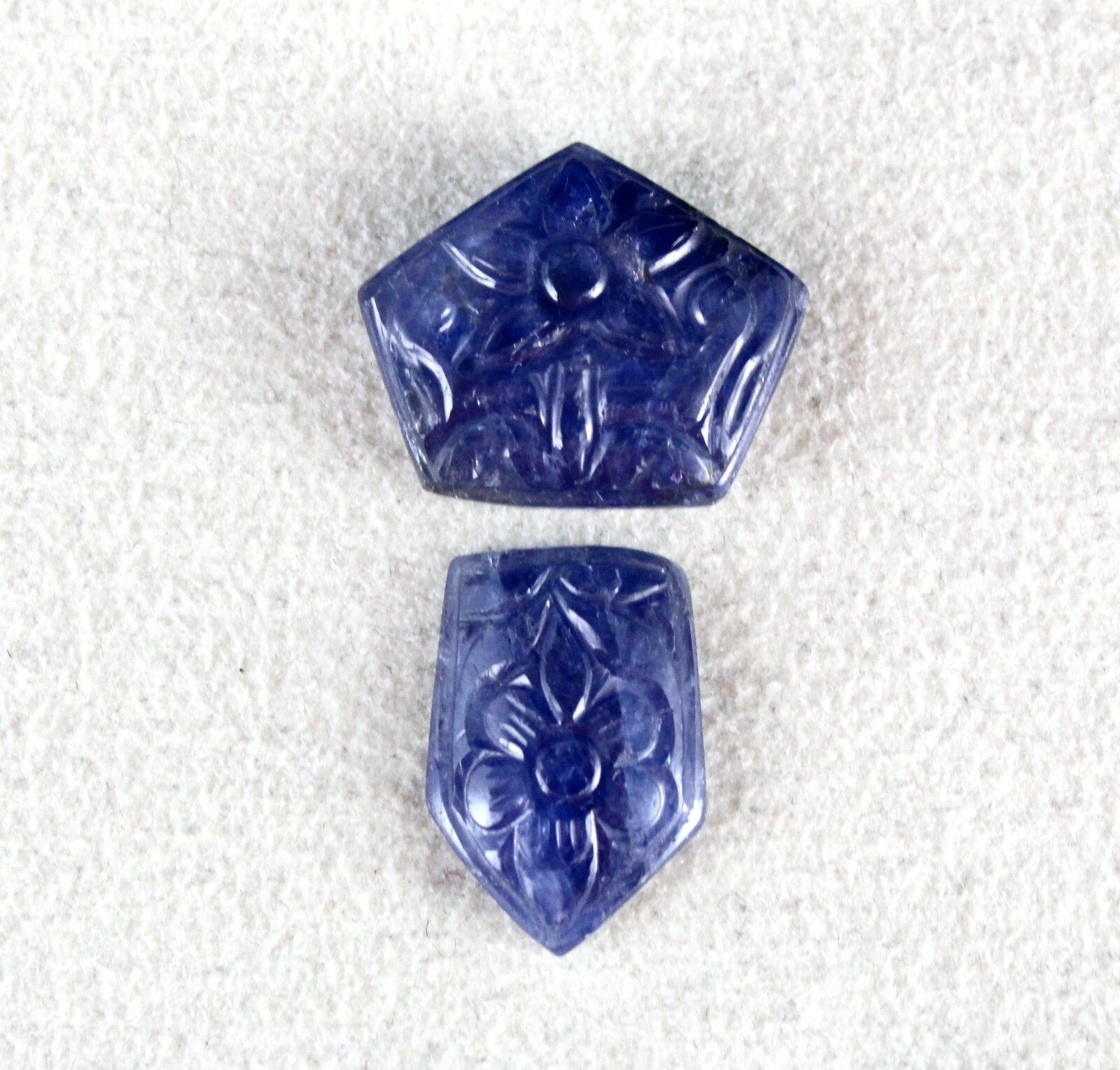 Certified 25.90 Ct Natural Untreated Blue Sapphire Carved Set Sterling Silver