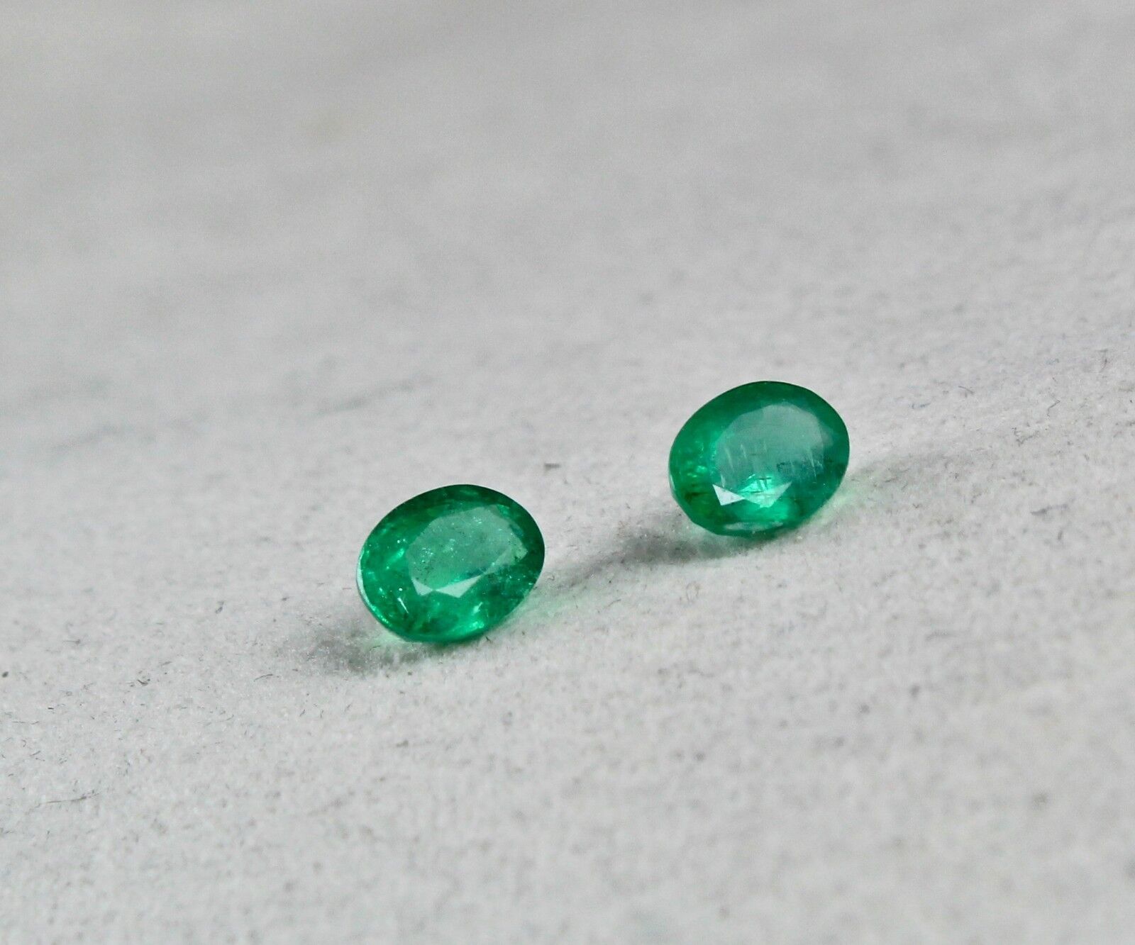 Natural Zambia Emerald Oval Pair 8X6mm 2.68 Ct Loose Gemstone For Earring Design