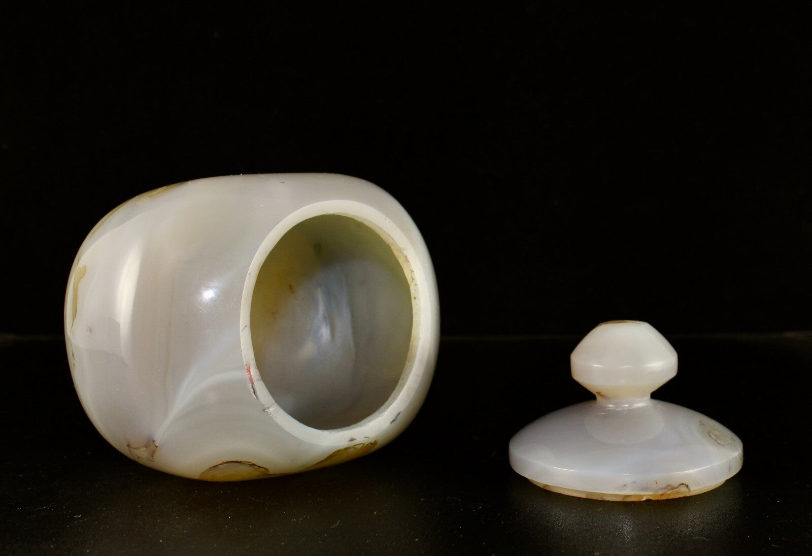 Certified Handcrafted 5" Natural Chalcedony 2806 Cts Carved Gemstone Home Decor