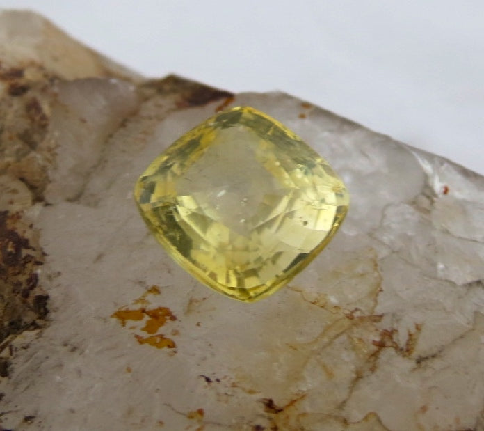 Certified Natural Unheated Ceylon Yellow Sapphire 7.67ct Cushion Ring Pendant