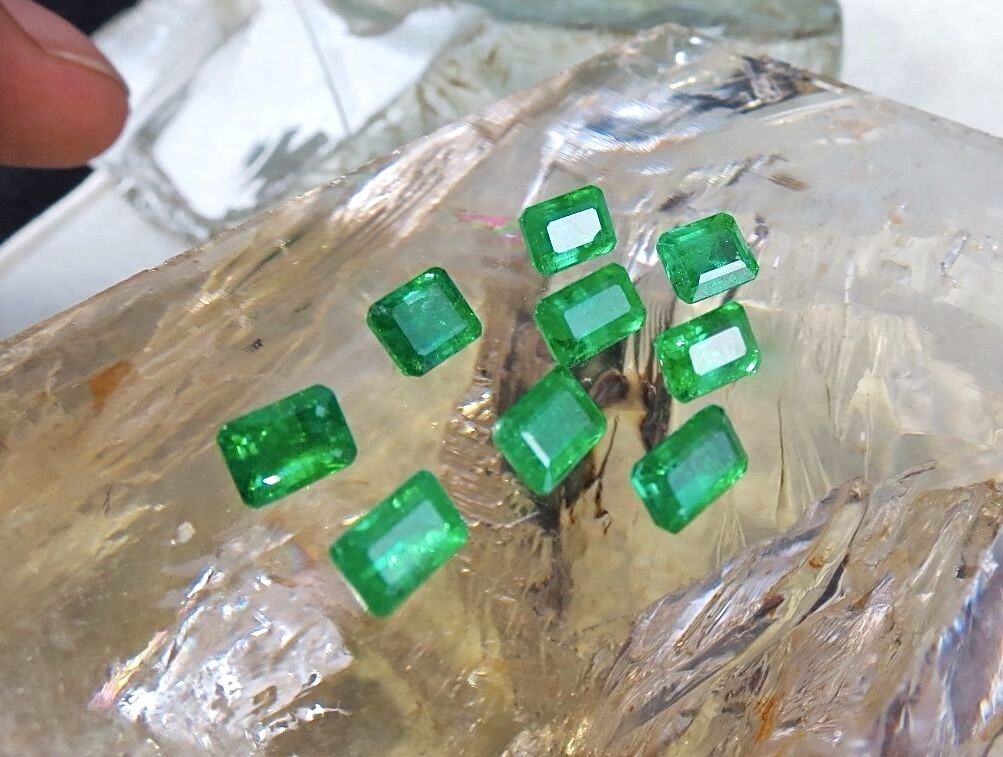 6X4 MM NATURAL EMERALD OCTAGON CUT 9 PCS 5.59 CARATS GEMSTONE DESIGNING JEWELS