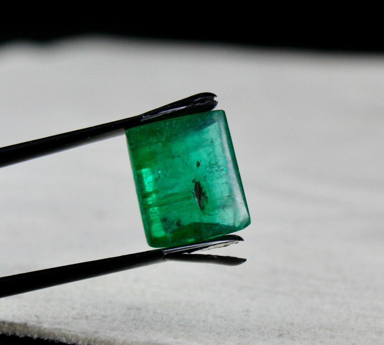 Certified Natural Emerald 15.43 Ct Sugar Loaf Green Gemstone Pair Earrings