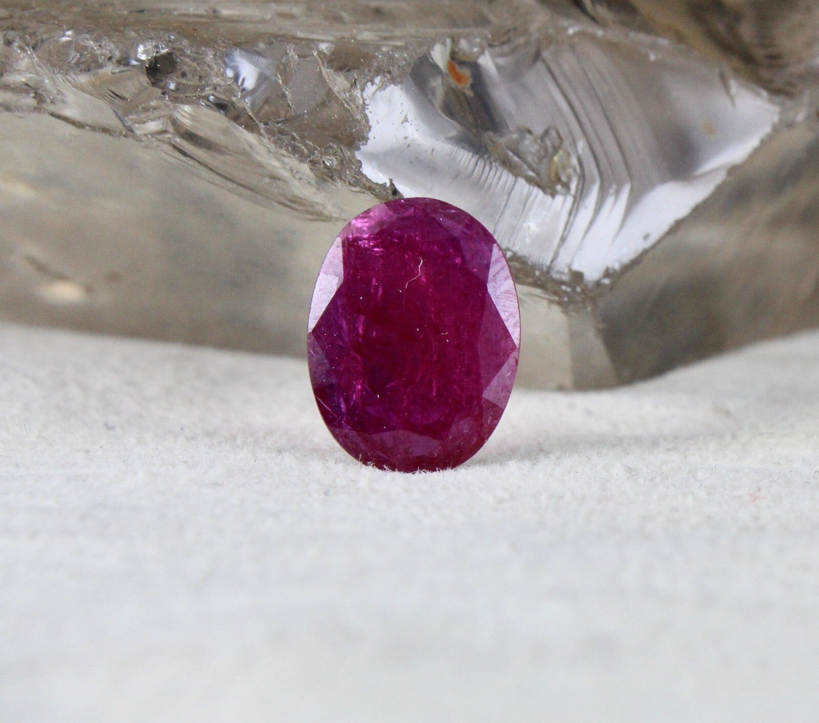 Certified Natural Ruby 3.57 Ct Oval Mozambique Noheat Stone For Ring Pendant