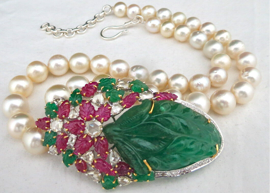 IMPORTANT VINTAGE OLD EMERALD CARVED RUBY DIAMOND PEARL 18KGOLD PENDANT NECKLACE