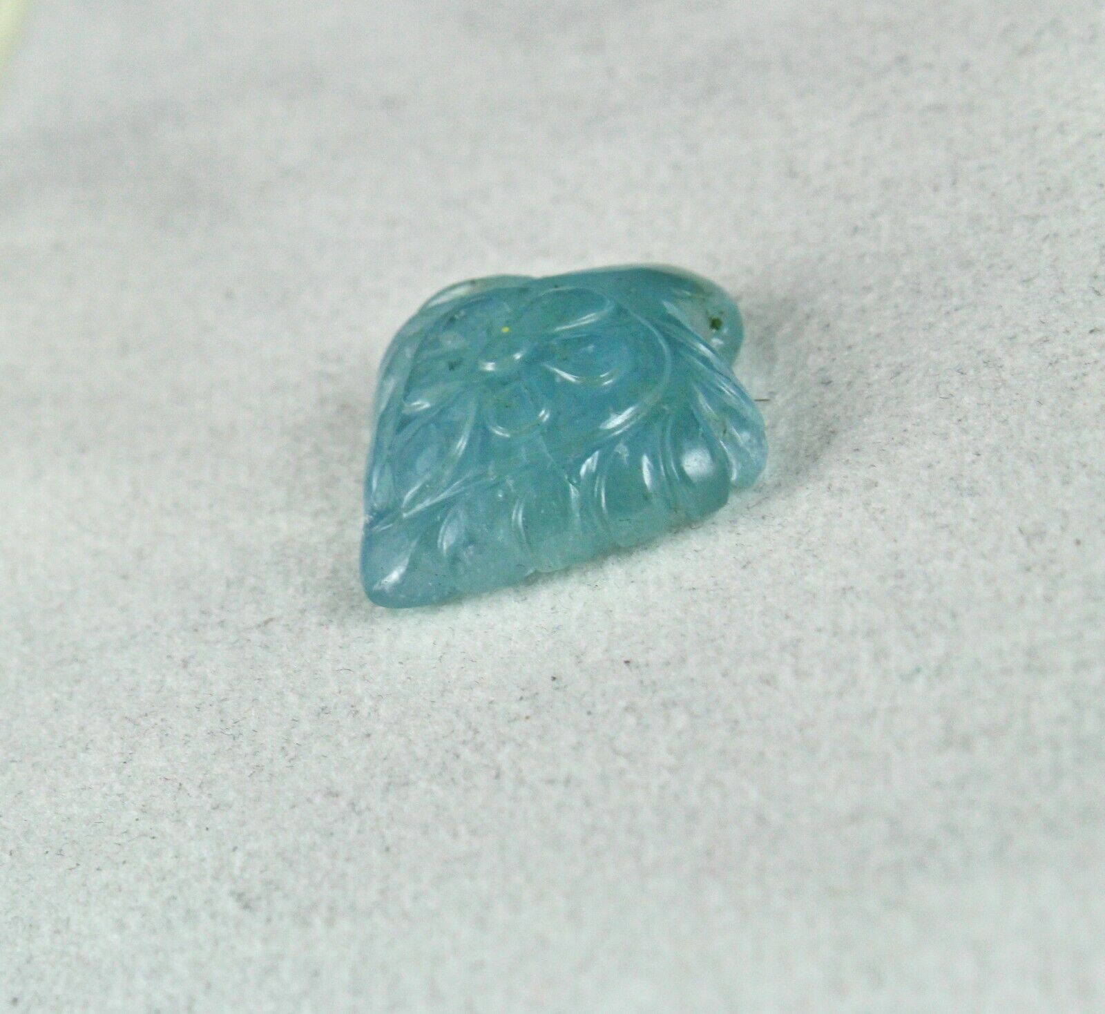 Classic Natural Blue Aquamarine Carved 31.92 Ct Drill Gemstone Pendant Designing