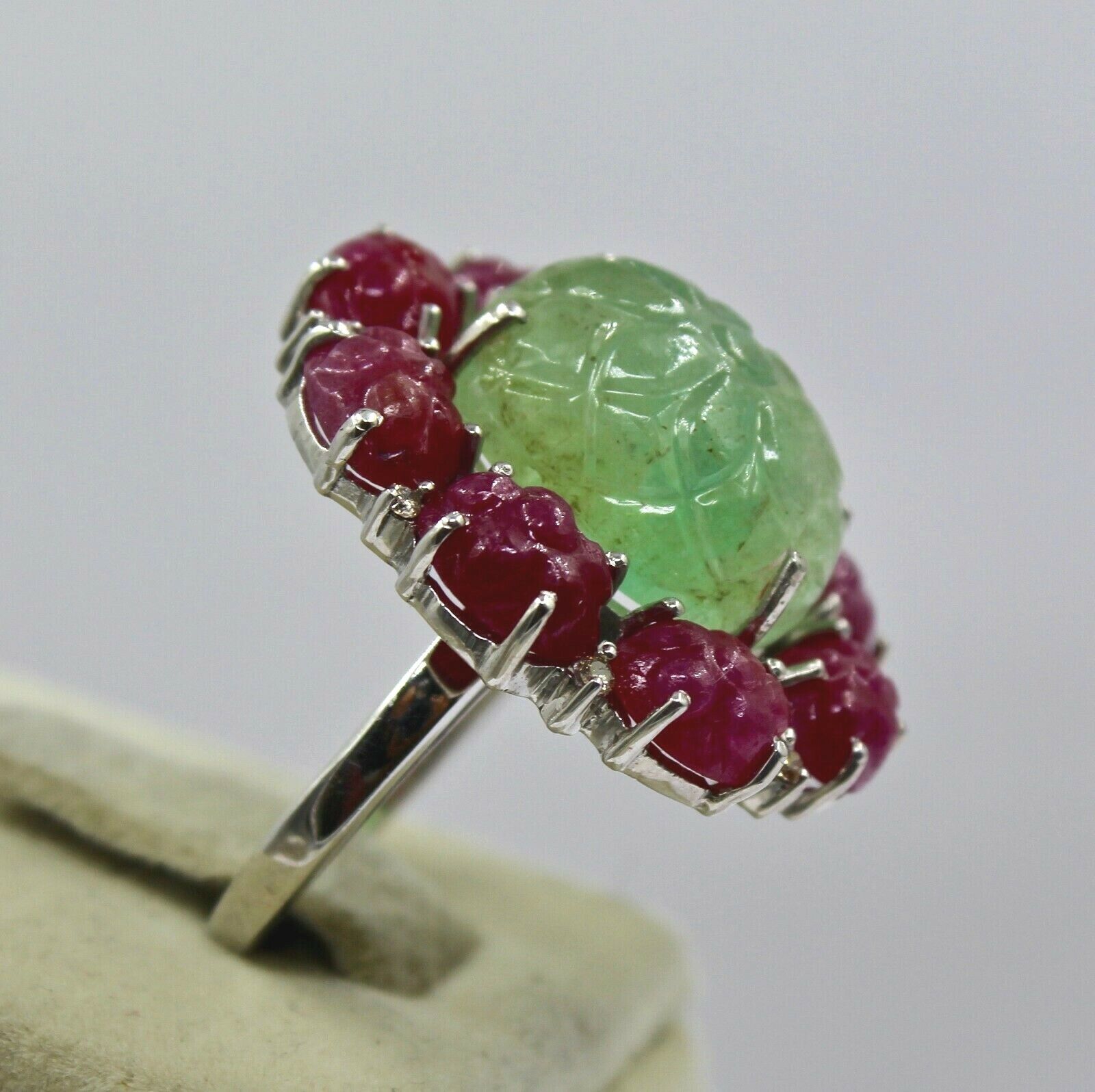 ANTIQUE NATURAL COLOMBIAN EMERALD RUBY CARVED GEMSTONE DIAMOND 925 SILVER RING