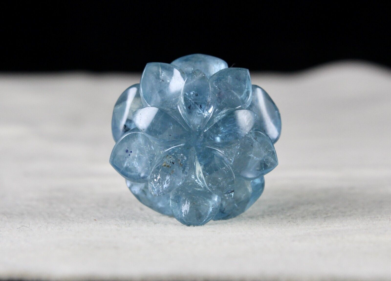 NATURAL BLUE AQUAMARINE CARVED FLOWER 92.41 CTS GEMSTONE FOR PENDANT DESIGNING