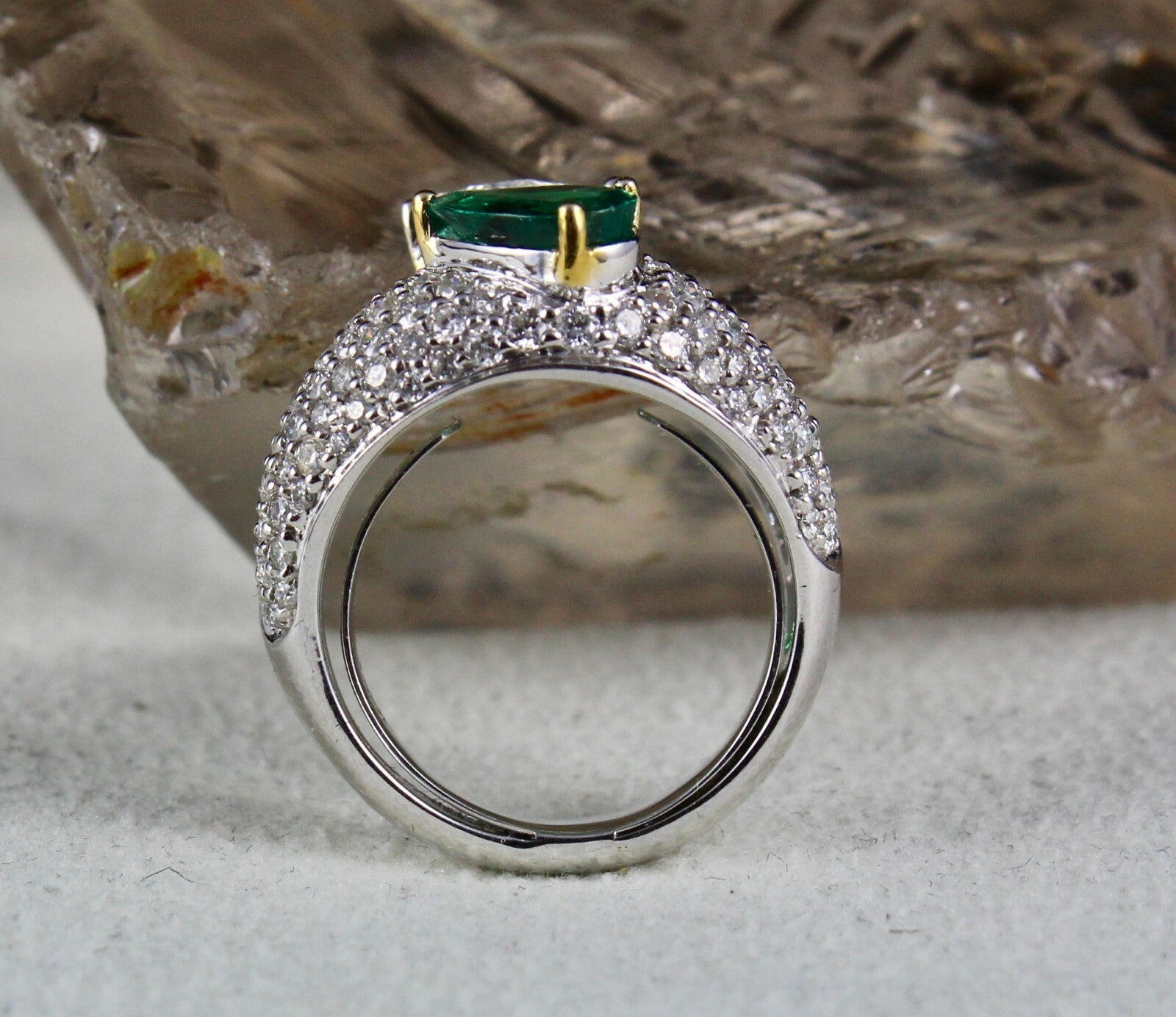 Certified Natural Emerald 10ct Rose Cut Natural Diamond 18k Gold Cocktail Ring
