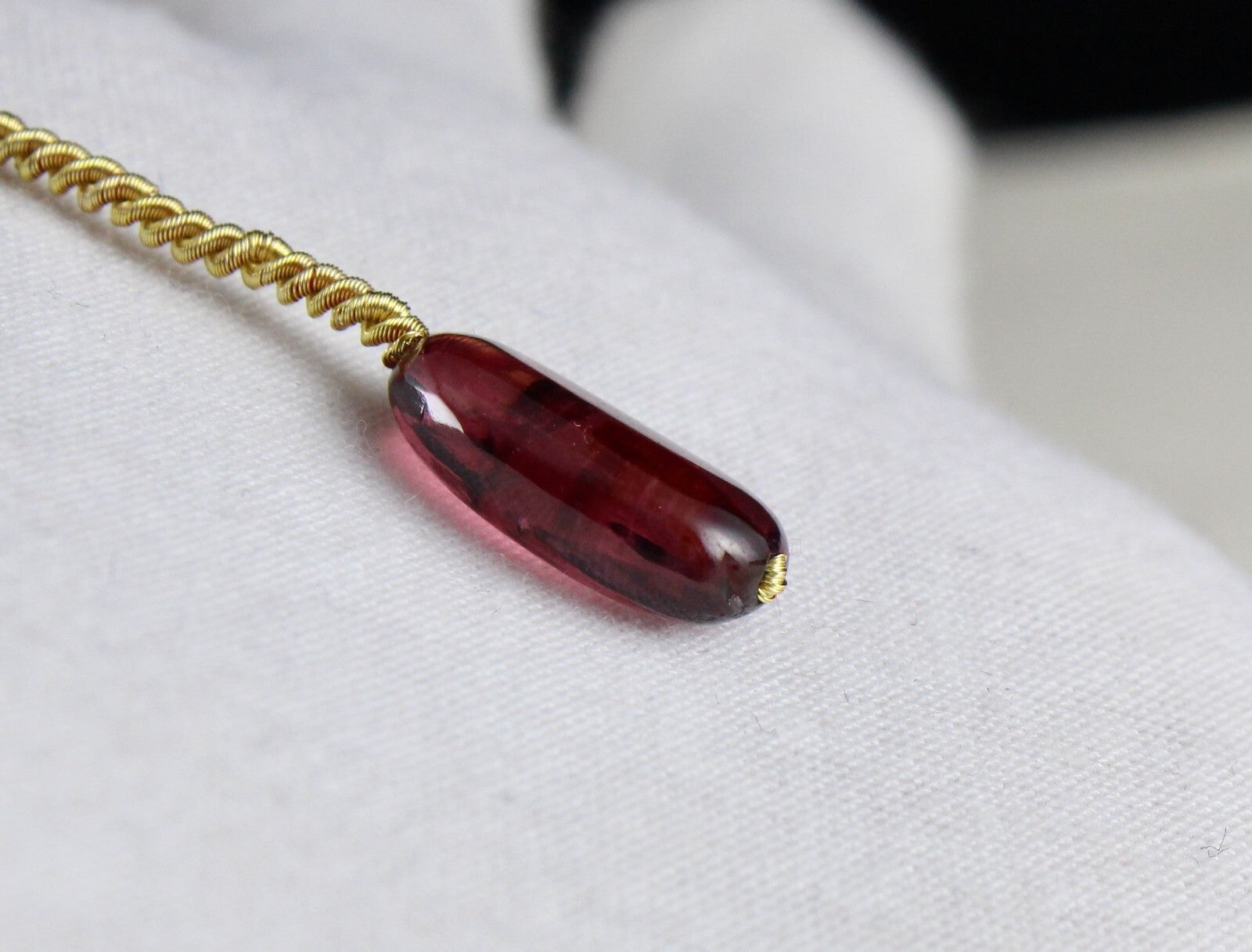 Antique Old Red Spinel Cabochon 1 Pcs 7.34 Cts Pendant Certified For Women