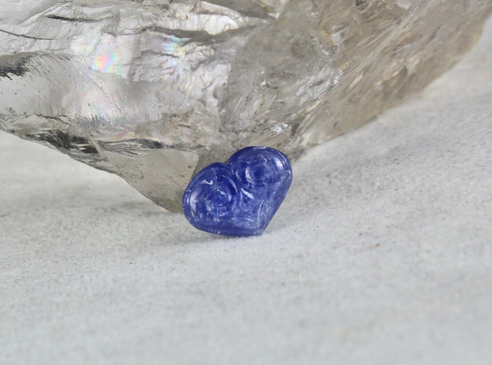 NATURAL UNHEAT BLUE SAPPHIRE CARVED 15.15 CARATS GEMSTONE PENDANT DESIGNING