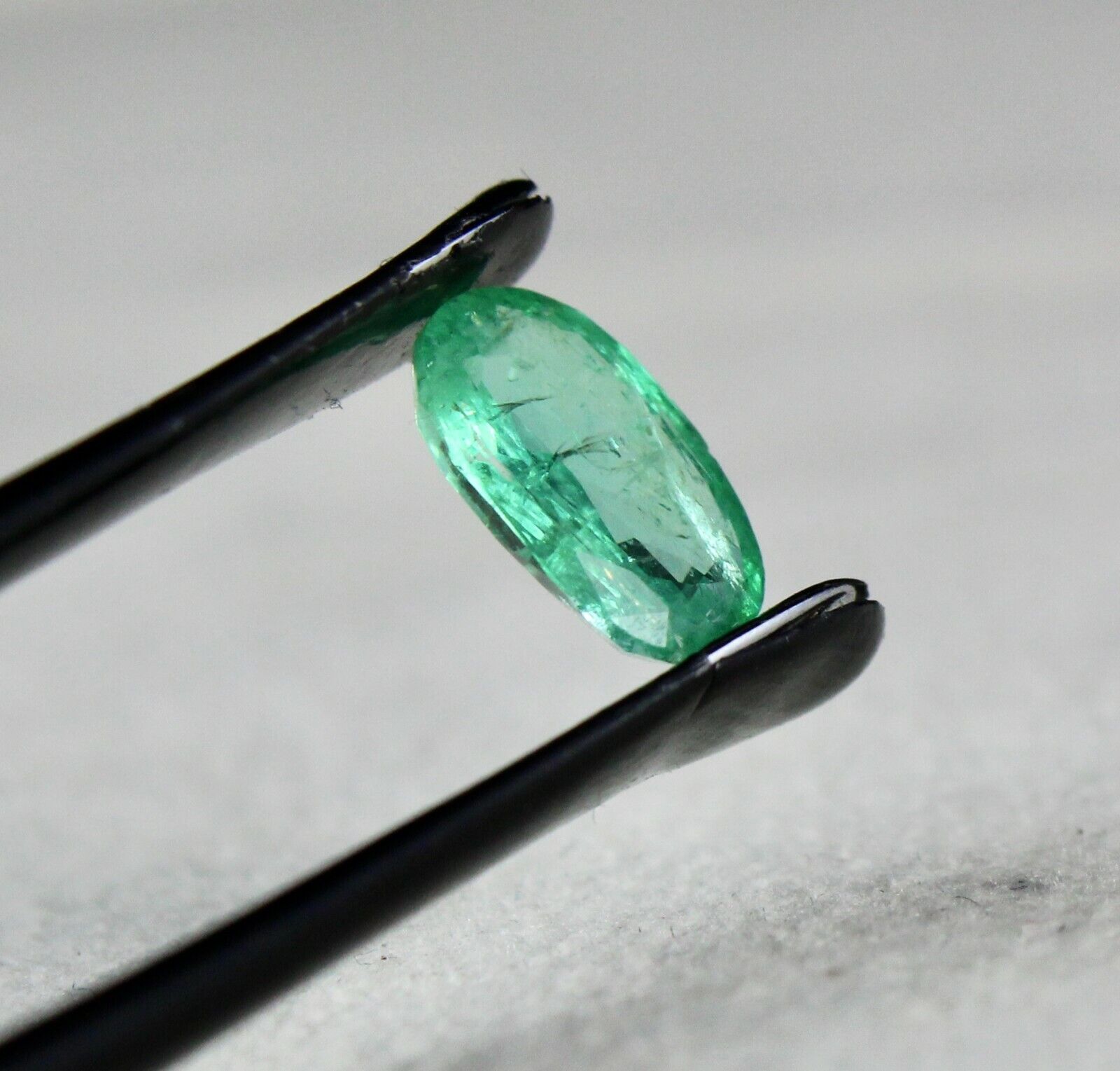 NATURAL COLOMBIAN EMERALD PEAR & OVAL CUT 2 PCS 3.76 CARATS GEMSTONE PENDANT