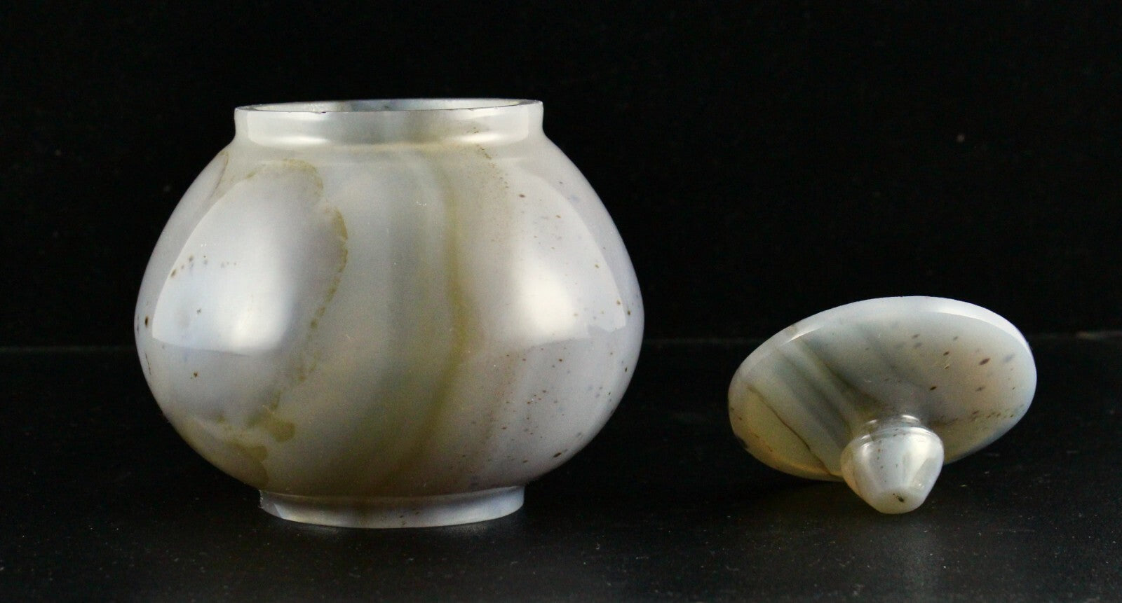 Certified Handcrafted 4.5" Carved Chalcedony 2262 Ct Gemstone Pot Home Decor