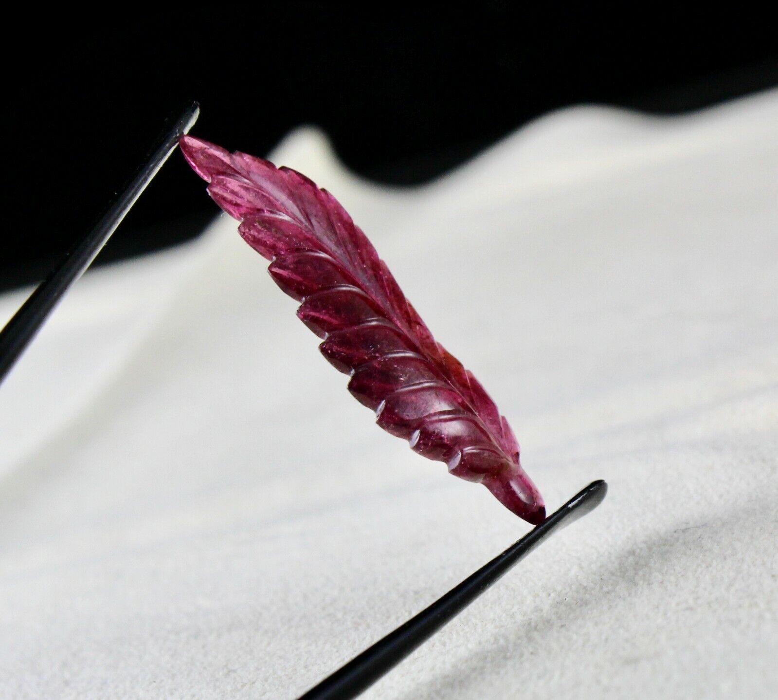 NATURAL PINK TOURMALINE CARVED LEAF 14.63 CARATS GEMSTONE FOR DESIGNING PENDANT