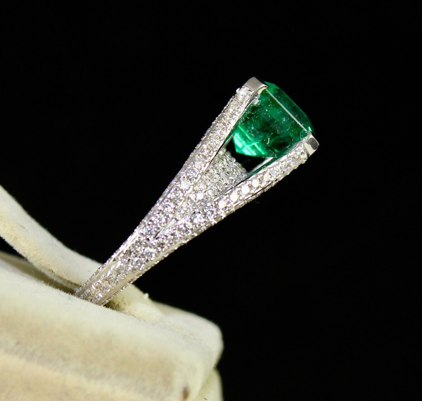 Certified Natural Emerald Square 4.95Ct H-SI Diamond Cut 18k Gold Statement Ring