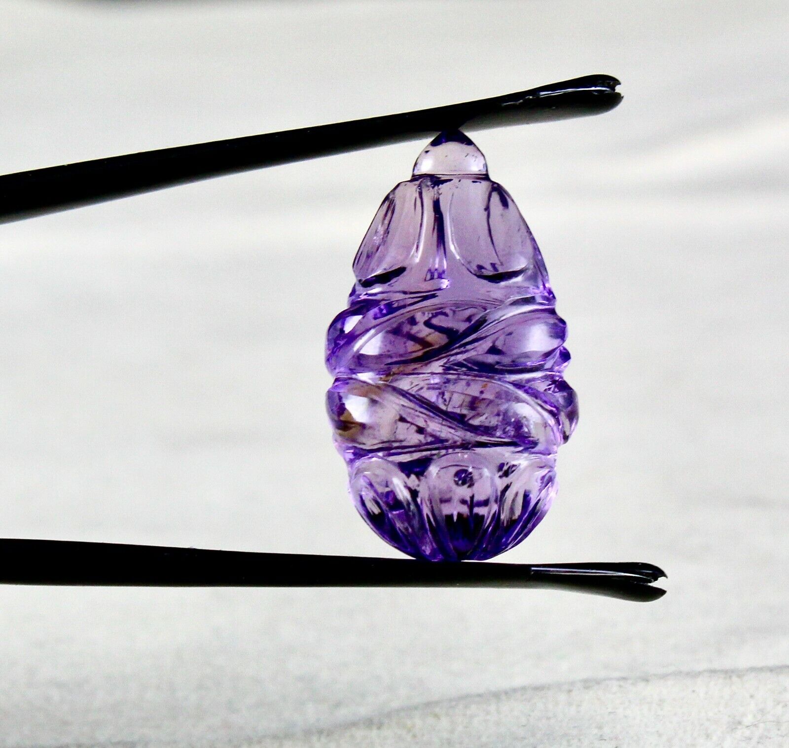 NATURAL AMETHYST CARVED 25 X 15 MM TEAR DROPS 21.83 CTS GEMSTONE HANGING PENDANT