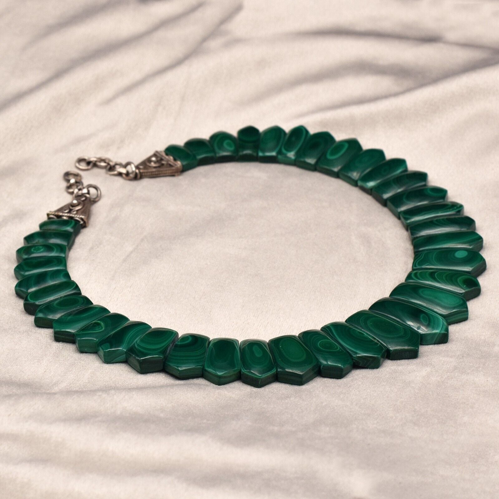 Natural Green Malachite Flat Cut 628 Ct Fine Gemstone Semi Precious Necklace