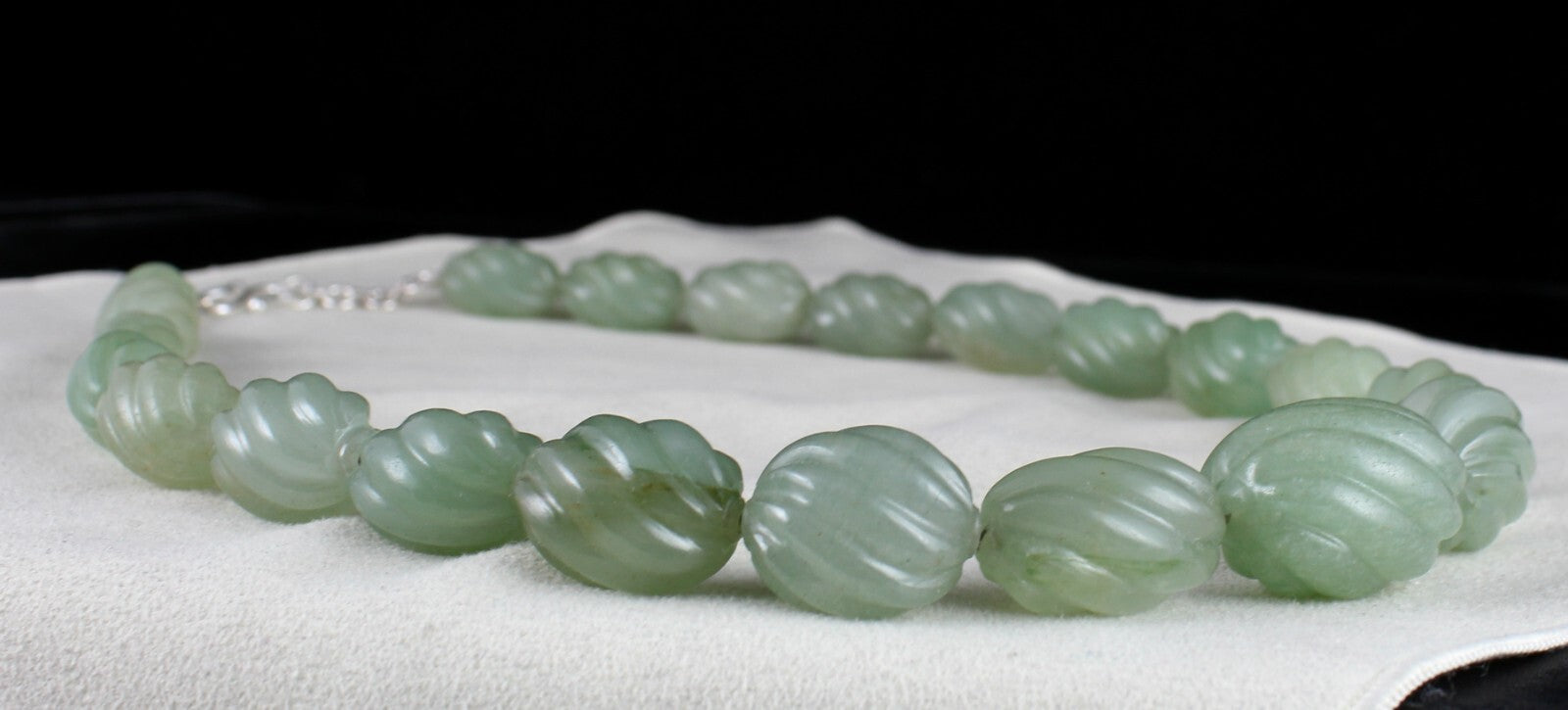 Vintage Natural Aventurine Jade 1006 Ct Oval Beaded Carved Gemstone Necklace