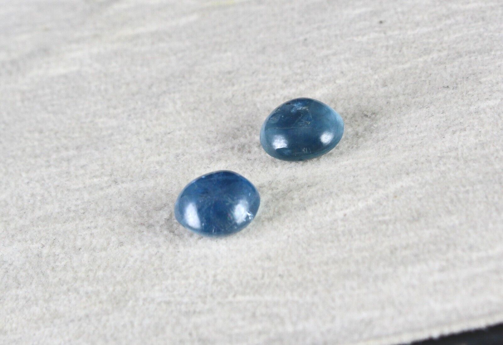 NATURAL BURMESE BLUE SAPPHIRE 10.78 CT ROUND CABOCHON GEMSTONE PAIR FOR EARRING