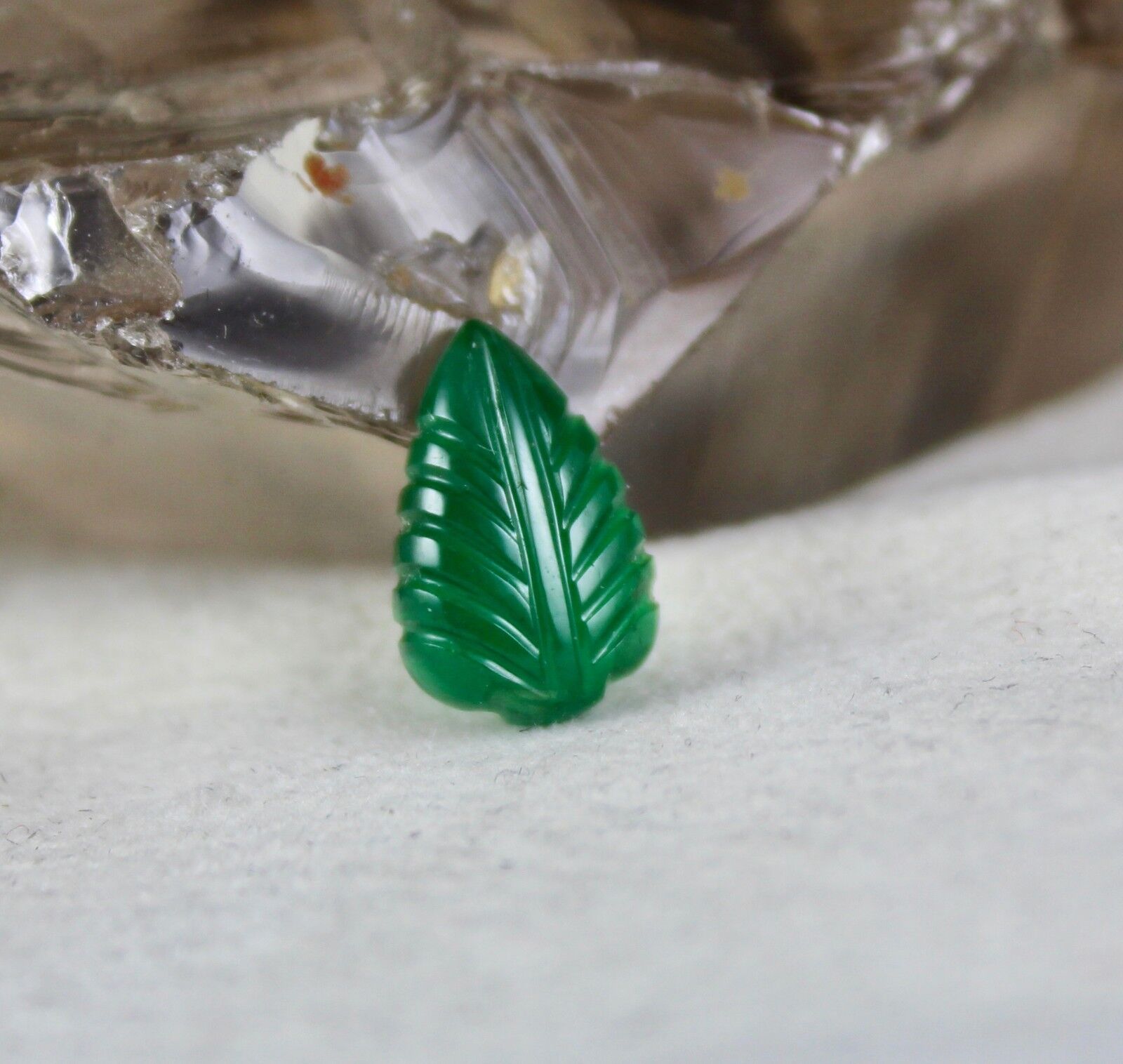 ZAMBIA NATURAL EMERALD CARVED LEAF 3.71 CARATS GEMSTONE FOR RING PENDANT DESIGN