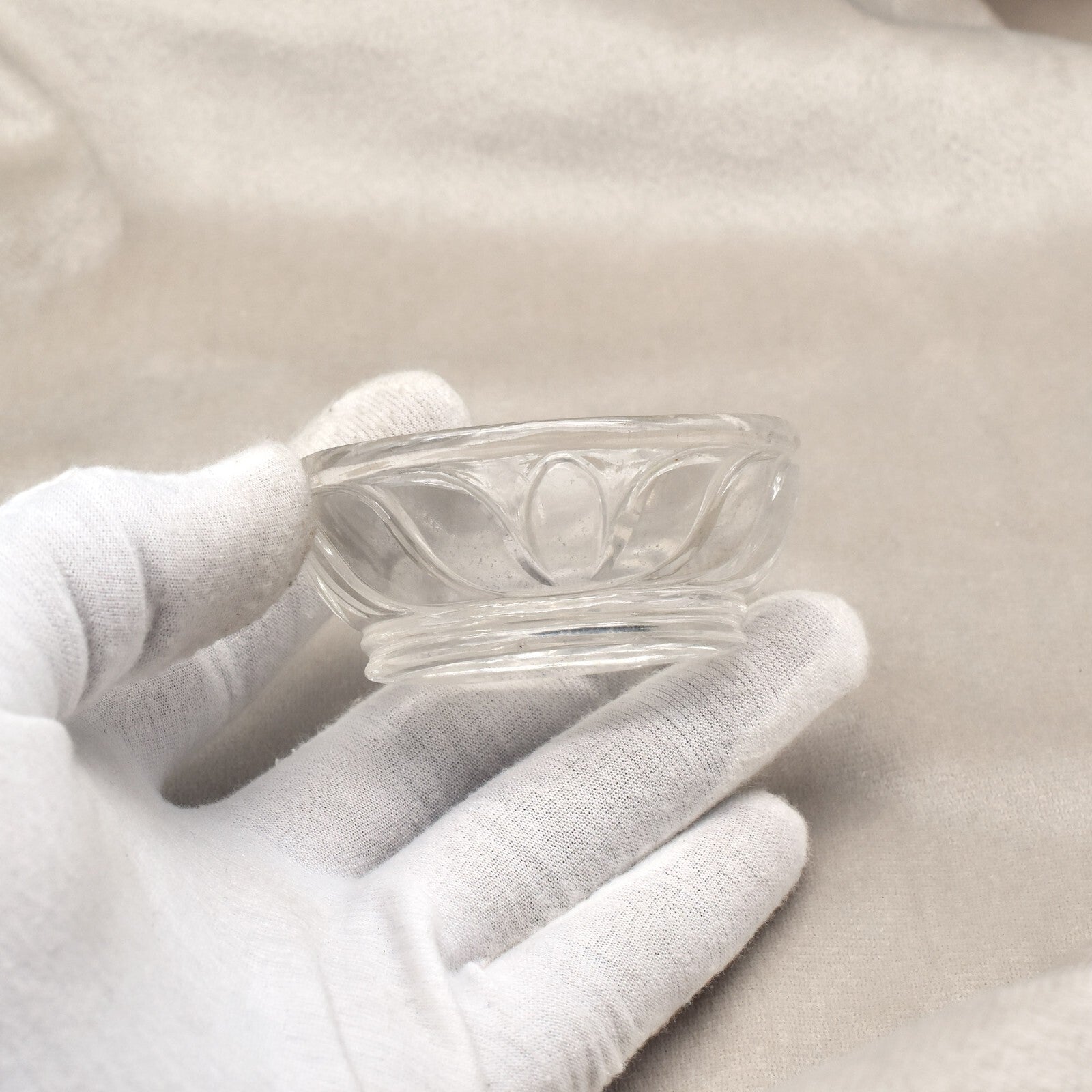 Antique Oval Carved 425 Ct Natural Rock Crystal Quartz Gemstone Bowl Decor