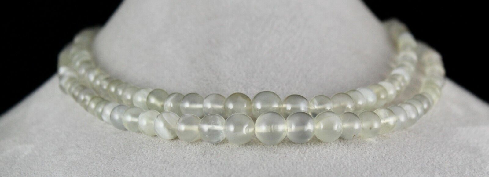 Natural White Moonstone Beaded Necklace 442 Carats Round Gemstone Silver Clasp 